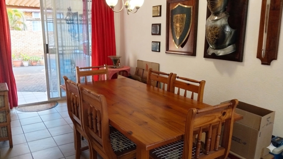 3 Bedroom Property for Sale in Safari Gardens North West